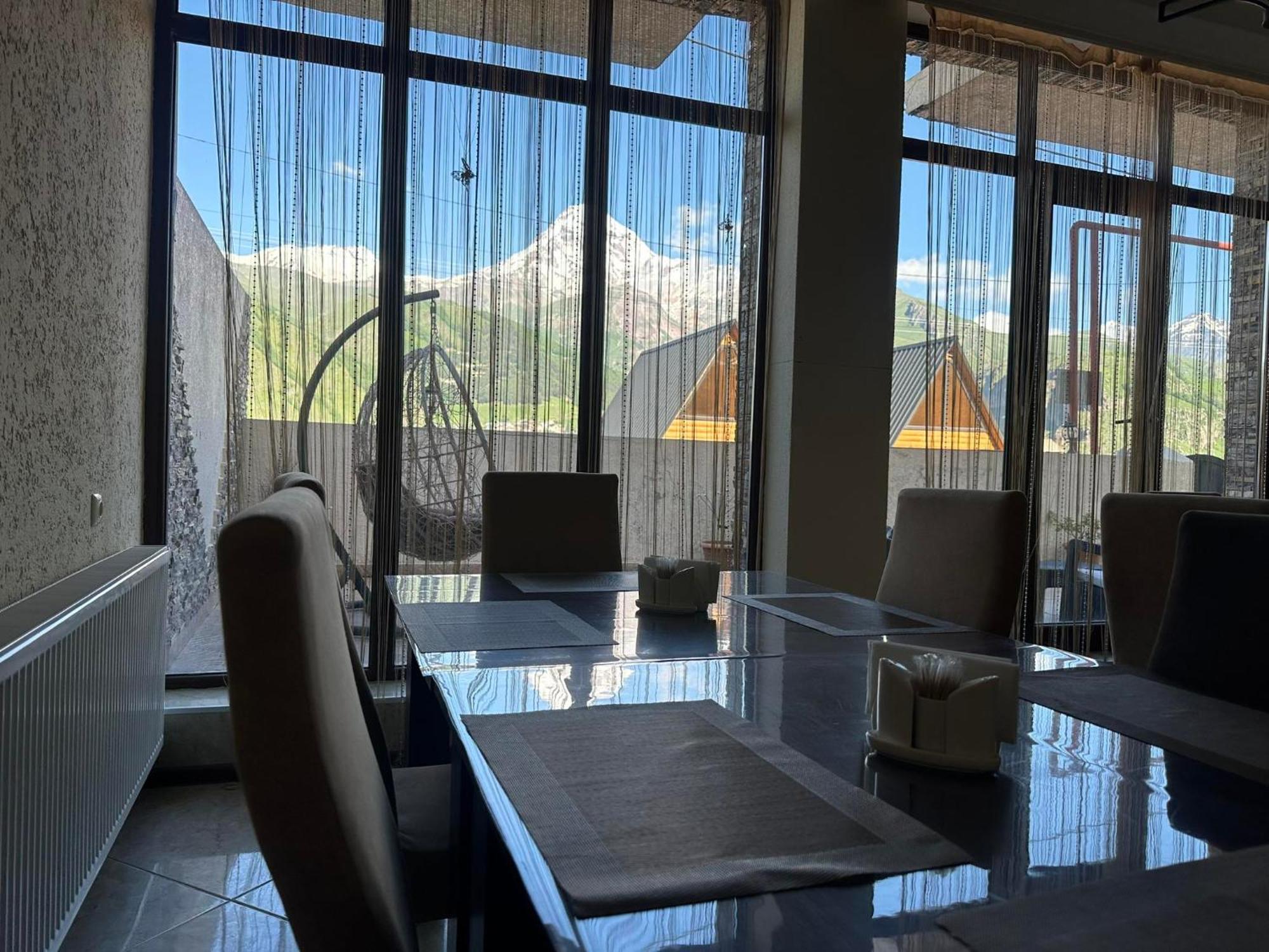Hotel Iveria كازباجي المظهر الخارجي الصورة